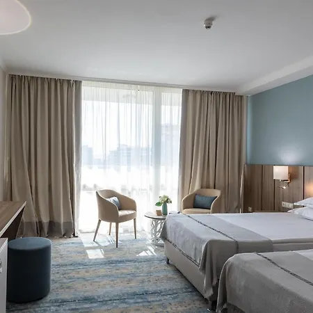 Neptun リゾート 4*