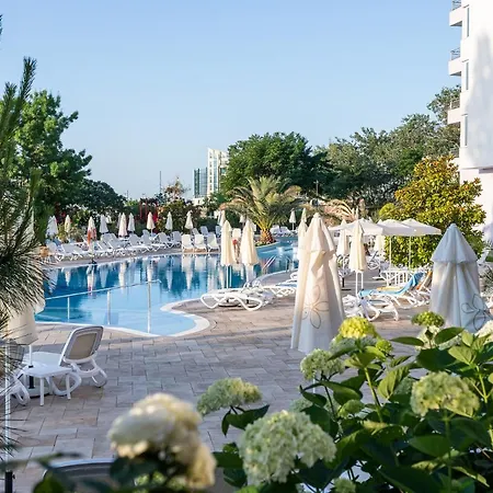 Neptun Resort 4*