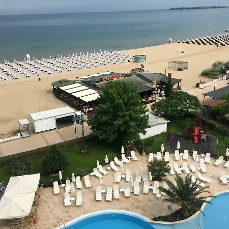 Neptun Resort 4*